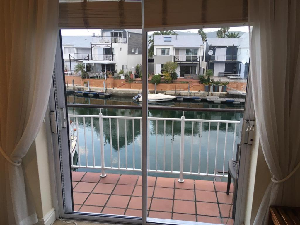קניסנה Gem Quays Waterfront One Bedroom מראה חיצוני תמונה